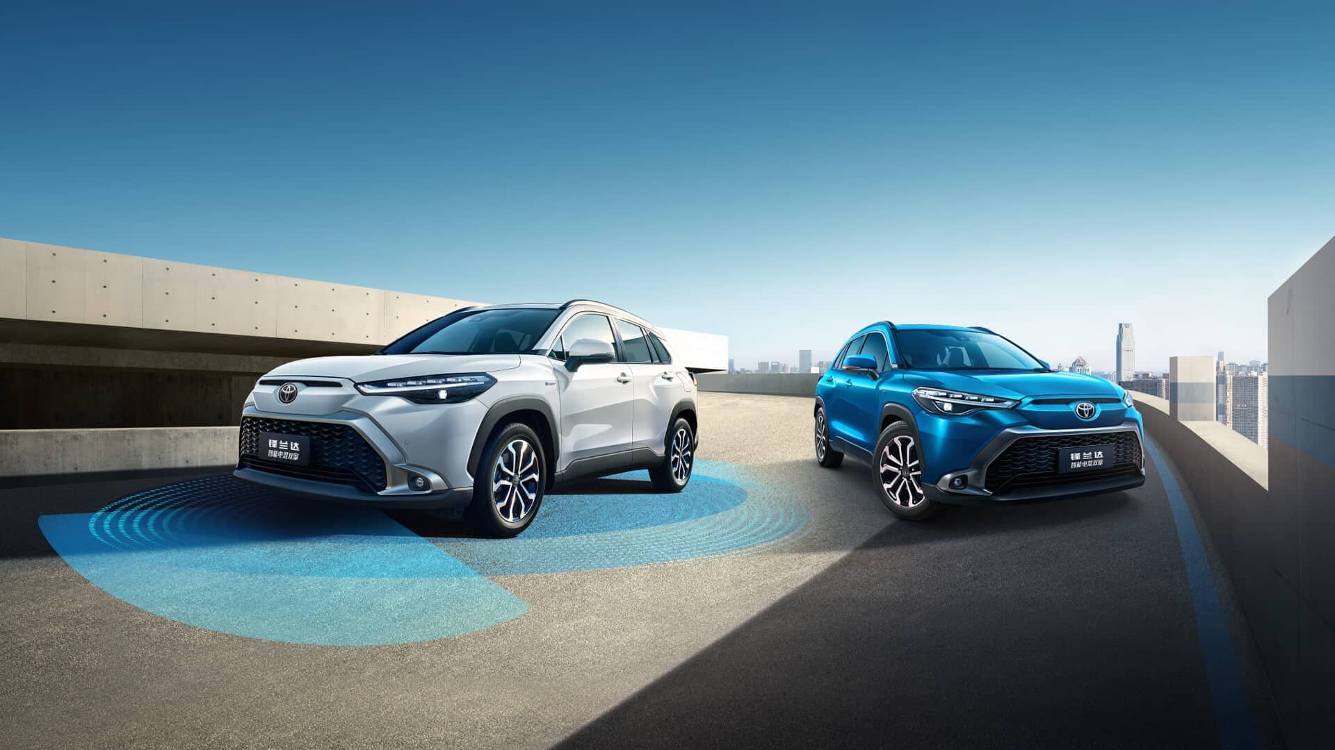 Detail of zipper pull with tan leather and silver rivet.